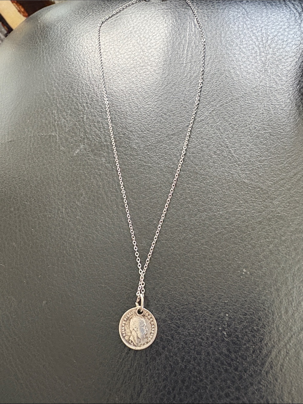 Silver Swedish 10 Ore 1859-1872 Pendant King Carl XVS And Chain - Picture 2 of 10